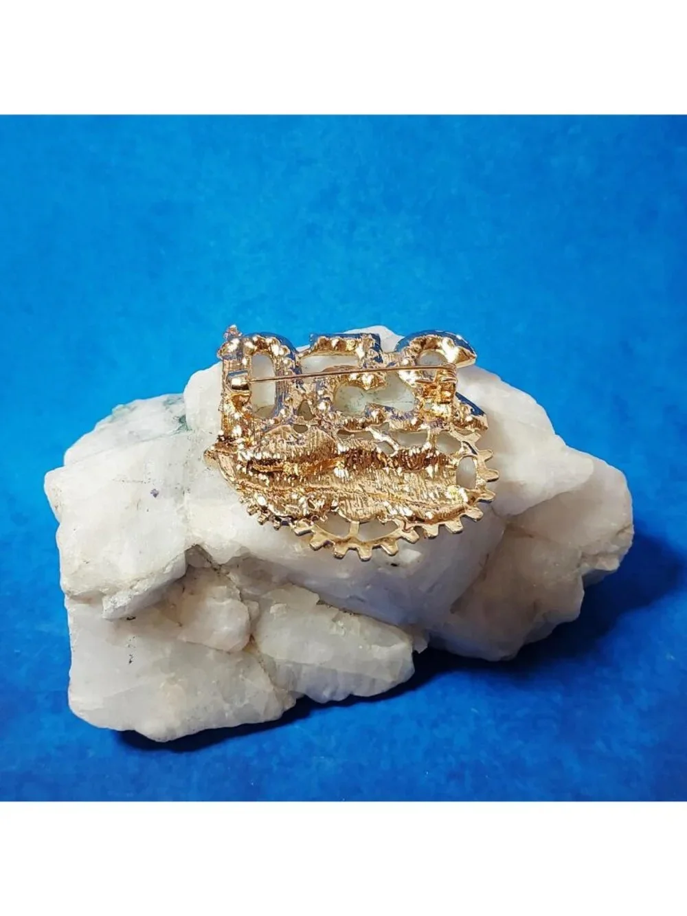 250 Years American Brooch Brand